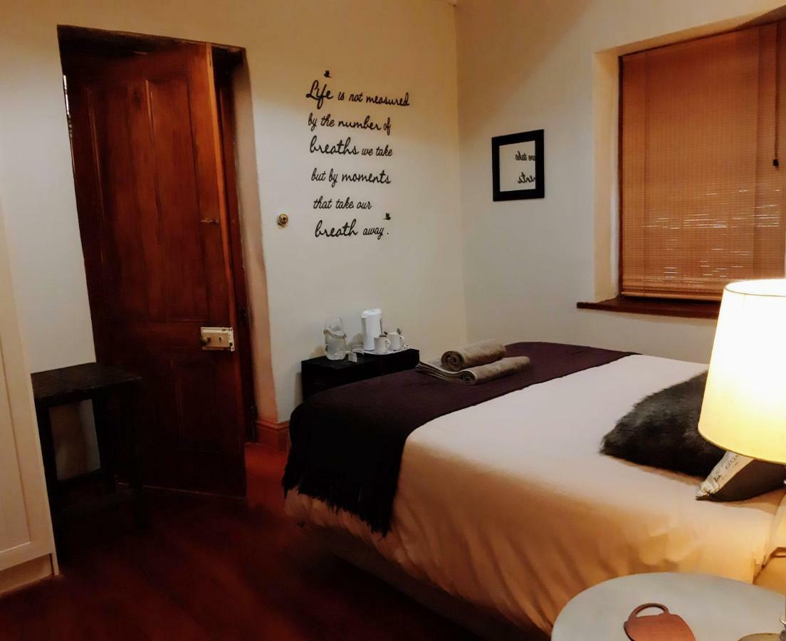 Hope Villa Bed & Breakfast クニスナ エクステリア 写真